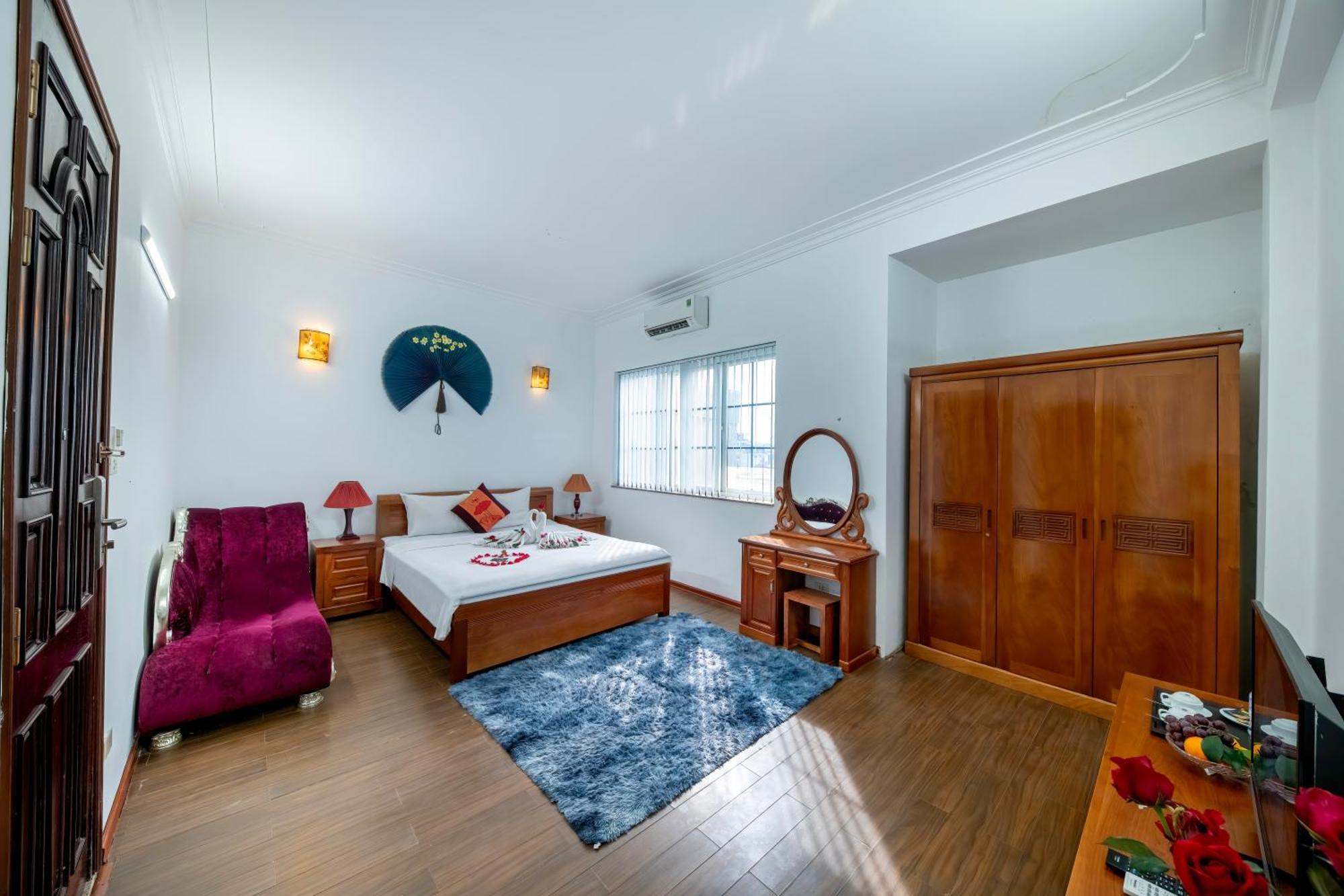 Hotel Phoenix Legend & Travel 3*